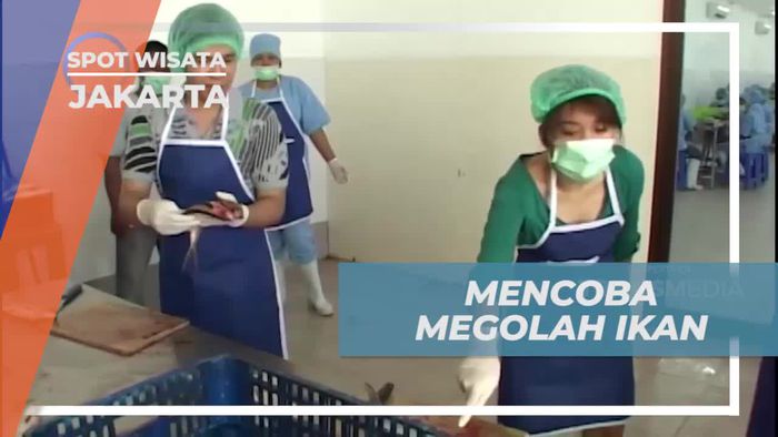 Mencoba Ikut Mengolah Ikan Bandeng di Jakarta