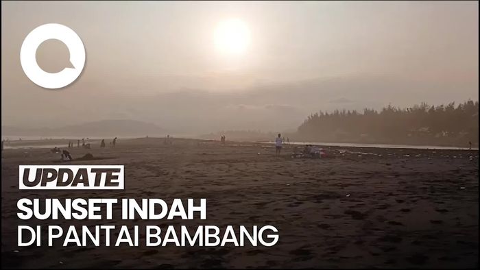 Menikmati Keindahan Sunset di Pantai Bambang 