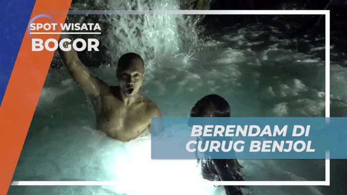 Berendam dan Bermain di Curug Benjol Meski Malam di Bogor