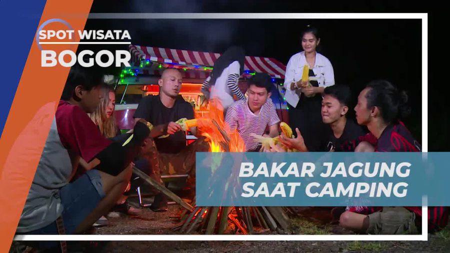 Menyalakan Api Unggun dan Membakar Jagung saat Camping di Danau Quarry, Bogor