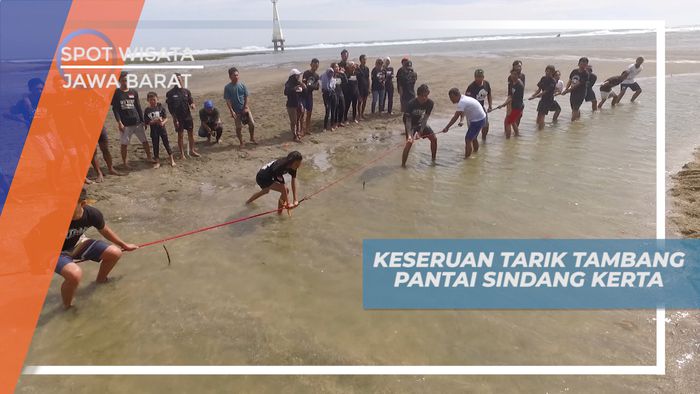 Menghadapi Keseruan Tarik Tambang di Pantai Sindang Kerta