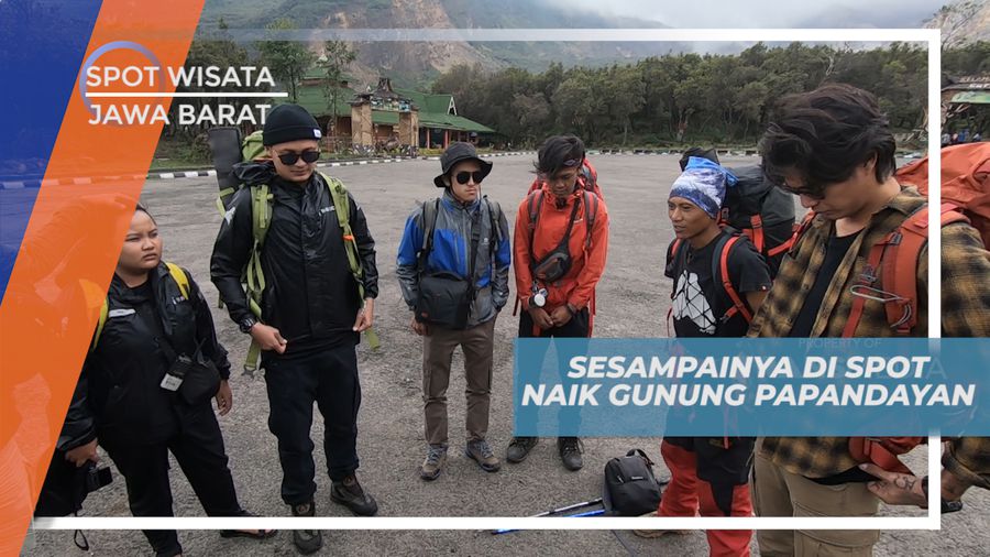 Memanaskan Tubuh dan Mempelajari Aturan Pendakian di Gunung Papandayan