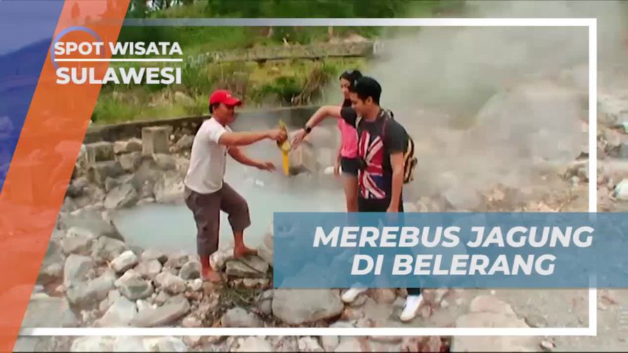 Merebus Jagung Manis di Air Belerang Bukit Kasih, Sulawesi Utara