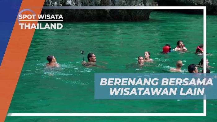 Berenang Bersama Wisatawan di Keindahan Laguna, Thailand