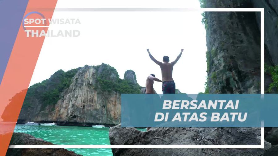 Bersantai Sambil Menikmati Alam di Atas Batu, Thailand