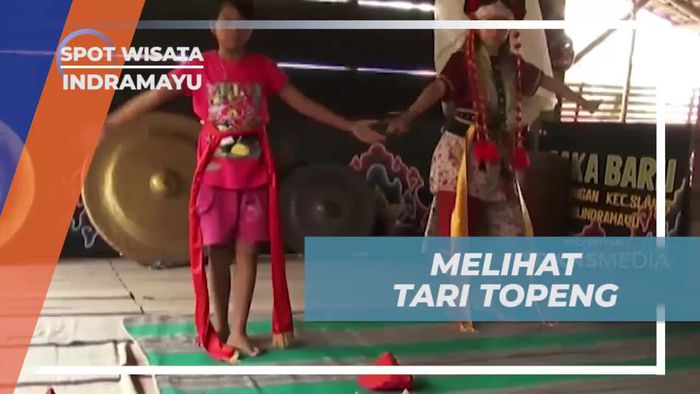 Menyaksikan Pertunjukan Tari Topeng di Indramayu