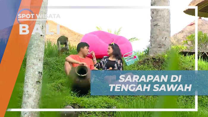 Menyantap Menu Sarapan Lezat di Tengah Hamparan Hijau Persawahan, Bali