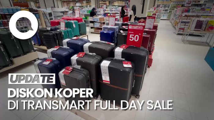 Persiapan Liburan, Yuk Beli Koper Baru di Transmart Full Day Sale Aja