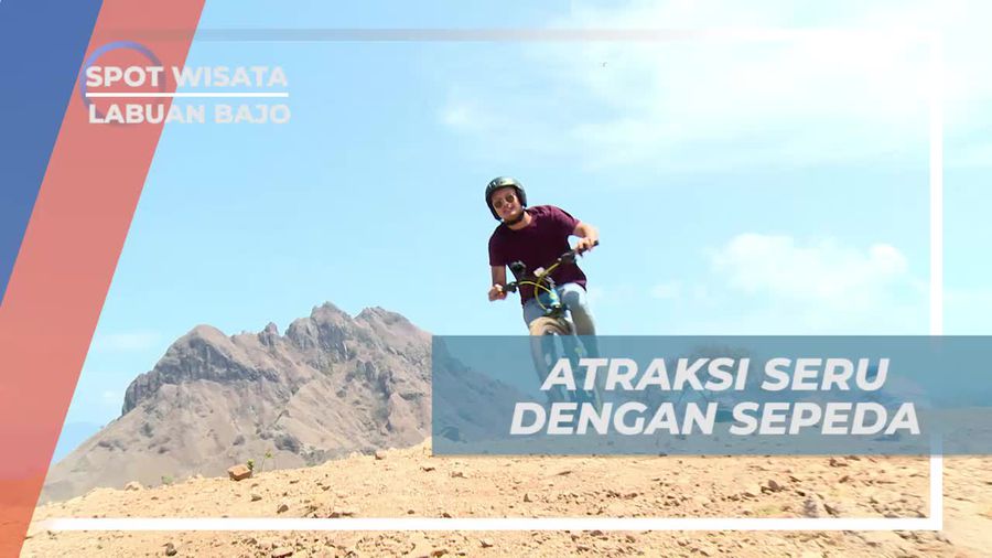 Atraksi Bersepeda Menegangkan di Pulau Padar, Labuan Bajo