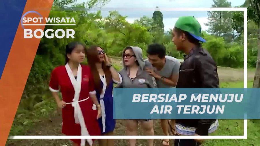 Bersiap Menuju Air Terjun Eksotis di Bogor