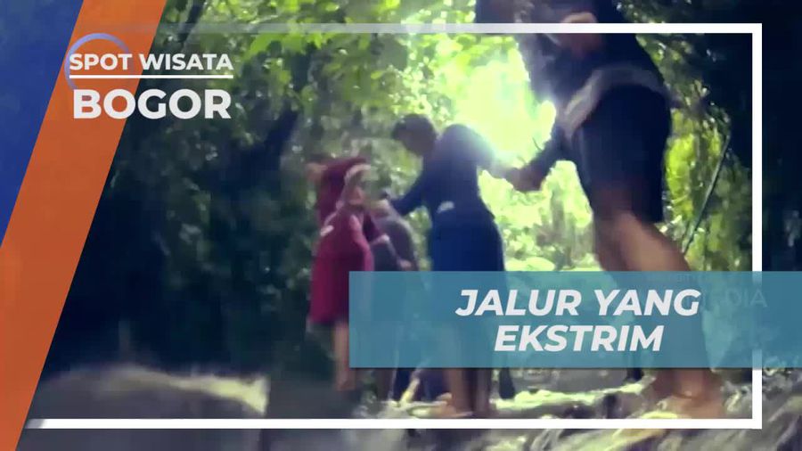 Menjelajahi Jalur Ekstrem Menuju Air Terjun, Bogor