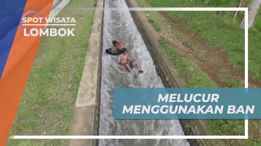 Meluncur Asyik Menggunakan Ban di Parit Abangan, Lombok