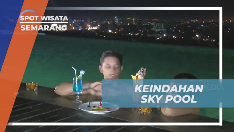 Santai di Sky Pool Sambil Menikmati Minuman Segar, Semarang