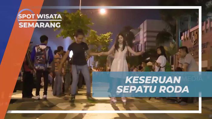 Bermain Bersama Pemain Sepatu Roda Wanita di Semarang