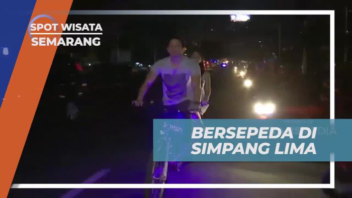 Bersepeda Menelusuri Simpang Lima yang Indah, Semarang