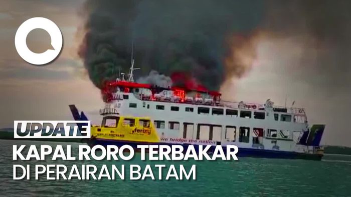 Video: Kapal Roro Terbakar di Perairan Tanjung Kasam Batam, Seluruh ABK Selamat