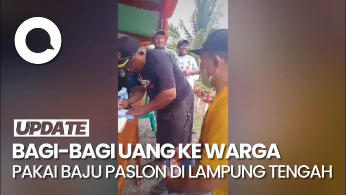Video: Viral! Bagi-bagi Uang ke Warga yang Pakai Baju Gambar Paslon Bupati Lamteng