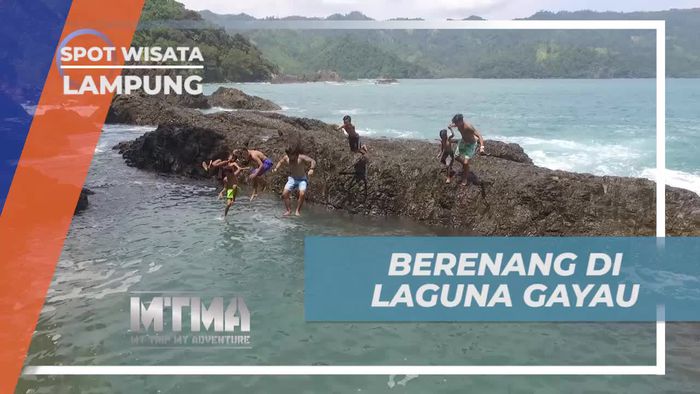Berenang Ceria di Laguna Gayau yang Indah di Lampung