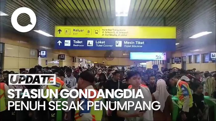 Video: Penampakan Penumpang KRL Membludak di Stasiun Gondangdia