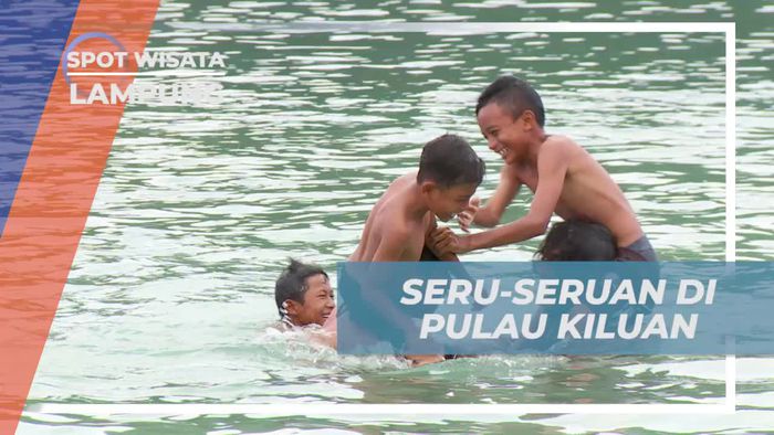 Bersenang-Senang di Pantai Pulau Kiluan, Lampung
