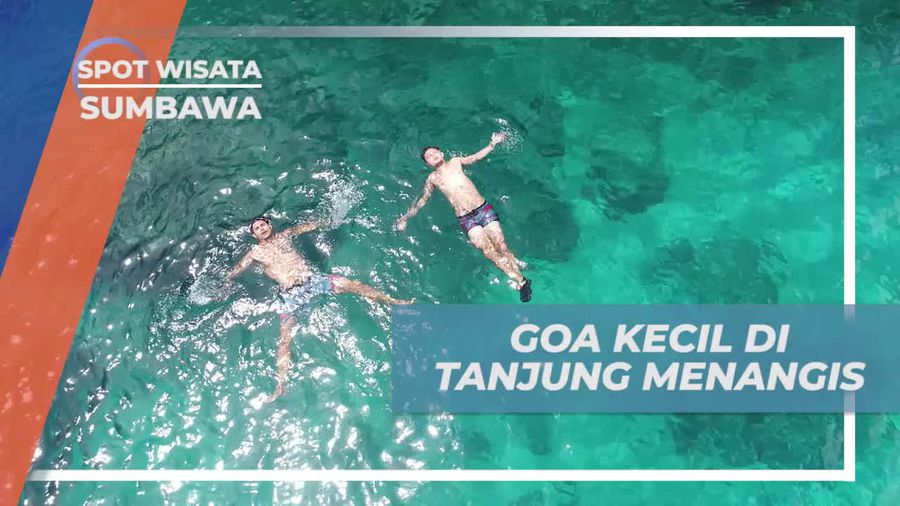 Mengeksplorasi Goa Kecil di Tanjung Menangis, Sumbawa