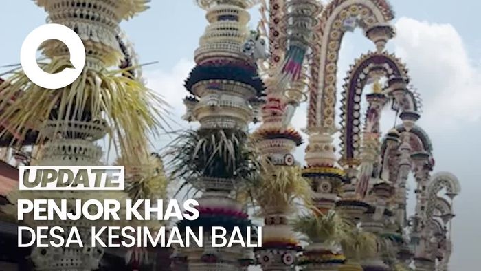 Video: Melihat Penjor Warna-warni Jumbo di Tradisi Ngerebong Desa Kesiman Bali