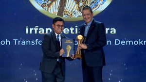 Irfan Setiaputra Raih Anugerah Tokoh Transformatif Industri Penerbangan Nasional 