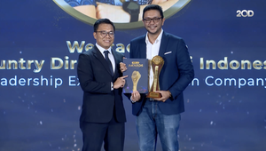 Penghargaan Leadership Excellence in Tech Company Untuk Wentao Zhao