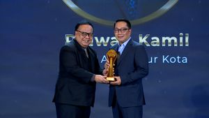 Ridwan Kamil Terima Penghargaan Tokoh Arsitektur Kota