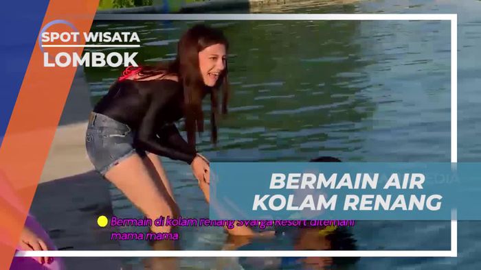 Berenang Sambil Menikmati Pemandangan Indah Laut di Lombok