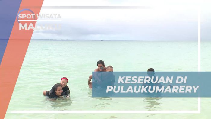 Menikmati Keseruan di Pantai Kumarery, Maluku