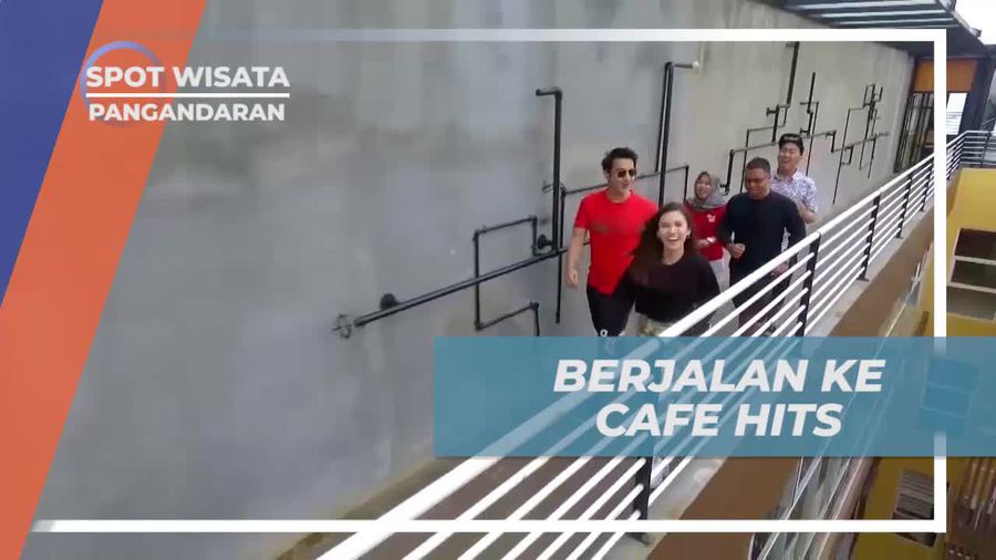 Menikmati Suasana di Café Hits Madys Gelato Pangandaran