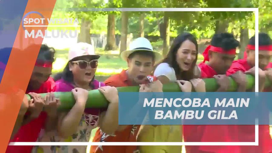 Mengikuti Kesenian Tradisional Bambu Gila di Ambon