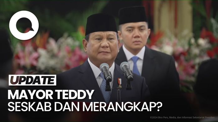 Video: Momen Mayor Teddy Berdiri di Belakang Prabowo saat Pelantikan Kabinet