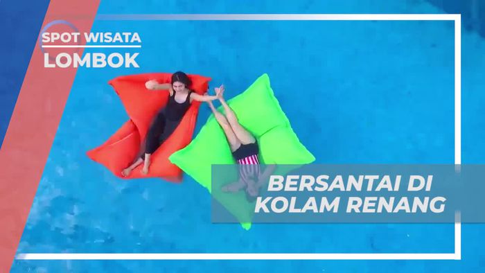 Bersantai di Kolam Renang Resort, Lombok