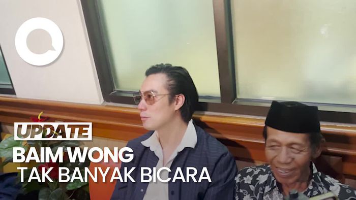 Video: Baim Wong Tak Banyak Bicara Seusai Sidang Cerai Perdana