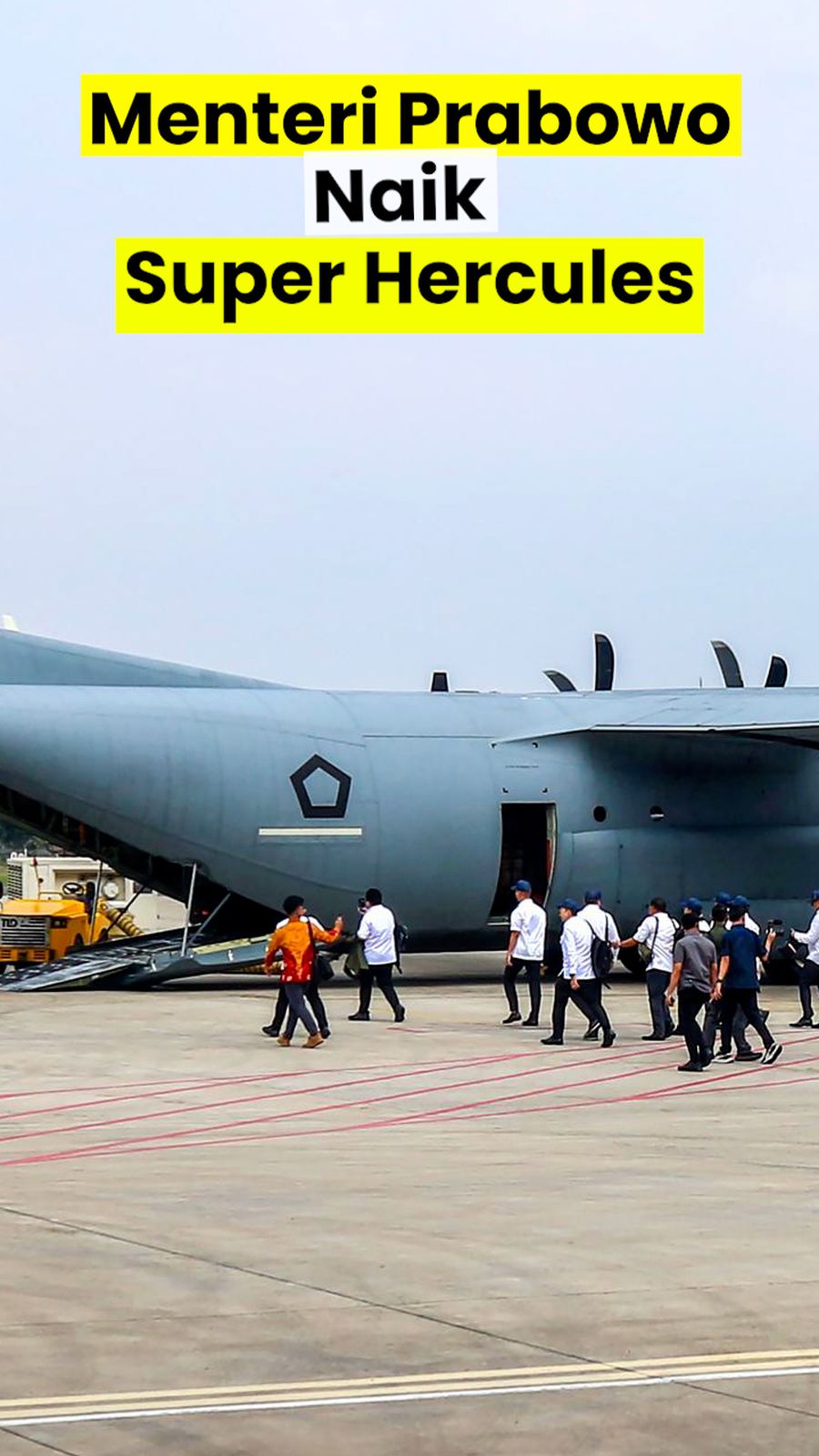 Video Momen Para Menteri Prabowo Naik Super Hercules ke Magelang