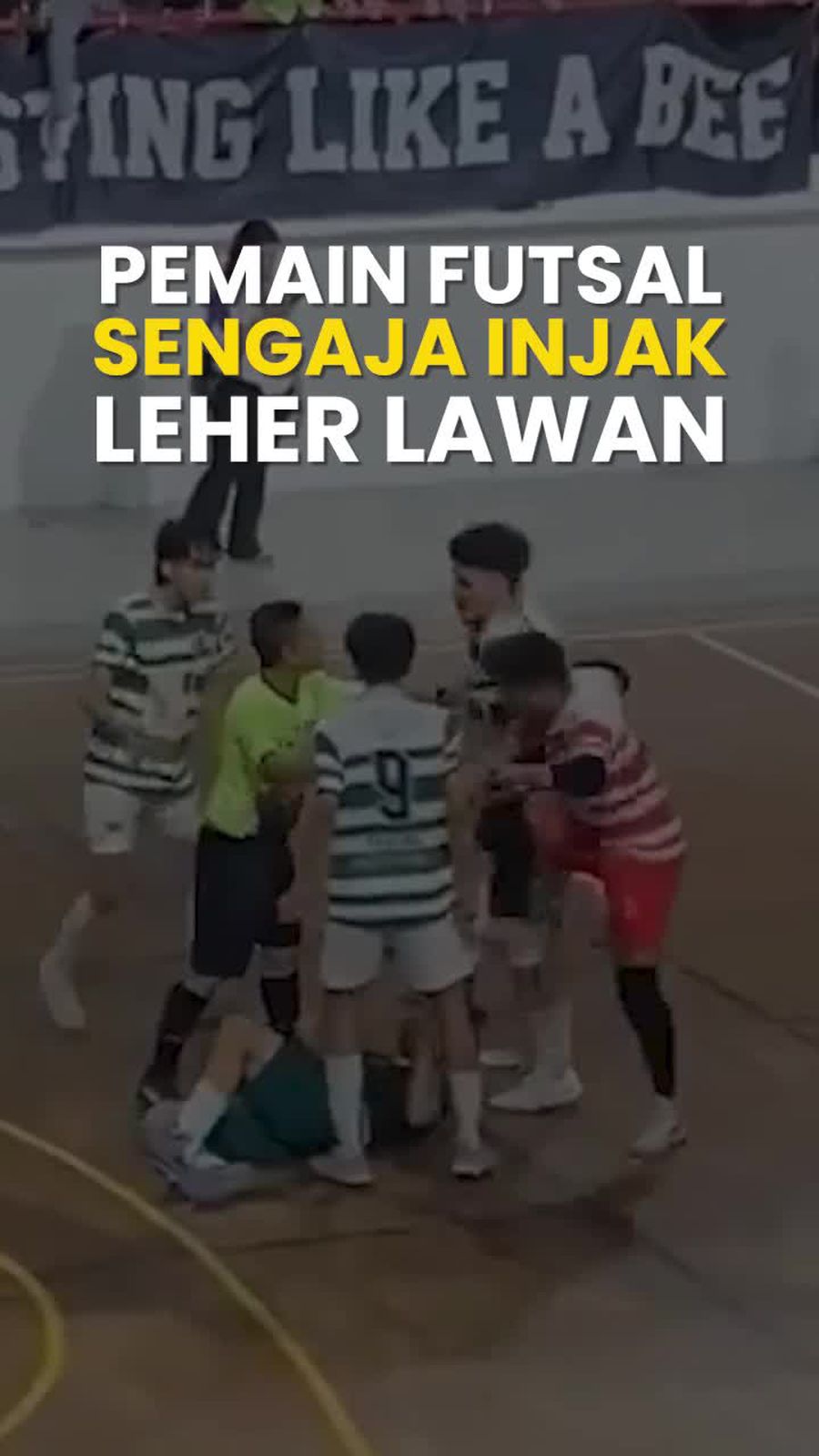 Video: Ngeri! Pemain Futsal di Solo Sengaja Injak Leher Lawan Sampai Dilarikan ke RS