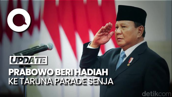 Video: Prabowo Beri Hadiah ke Taruna Pasukan Parade Senja karena Terkesan