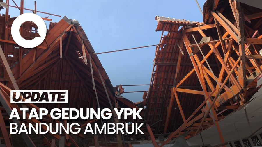 Video Penampakan Atap Gedung YPK Bandung Ambruk
