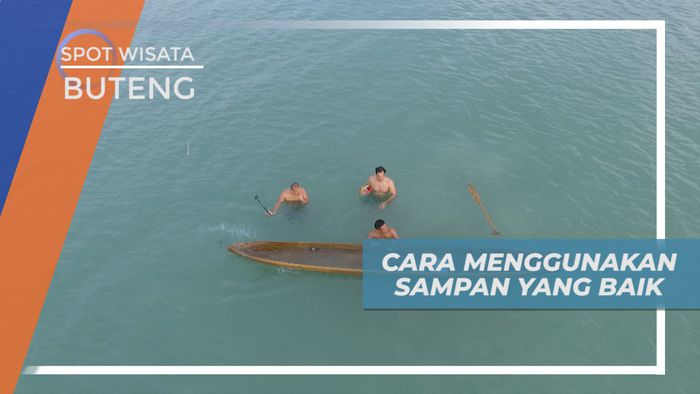 Belajar Menggunakan Sampan di Kampung Bajo Buton Tengah