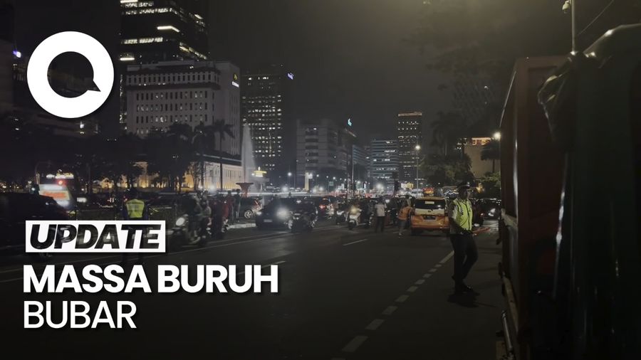 Video Aksi Kawal Putusan MK Selesai, Massa Buruh Tinggalkan Patung Kuda