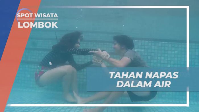 Bersaing Tahan Nafas di Kolam Renang Resor Lombok