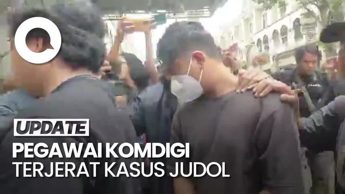  Video: Sederet Fakta Pegawai Komdigi Bina 1.000 Situs Judol