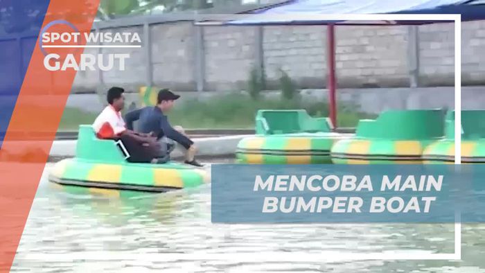 Bermain Seru dengan Bumper Boat di Taman Air Sabda Alam Garut