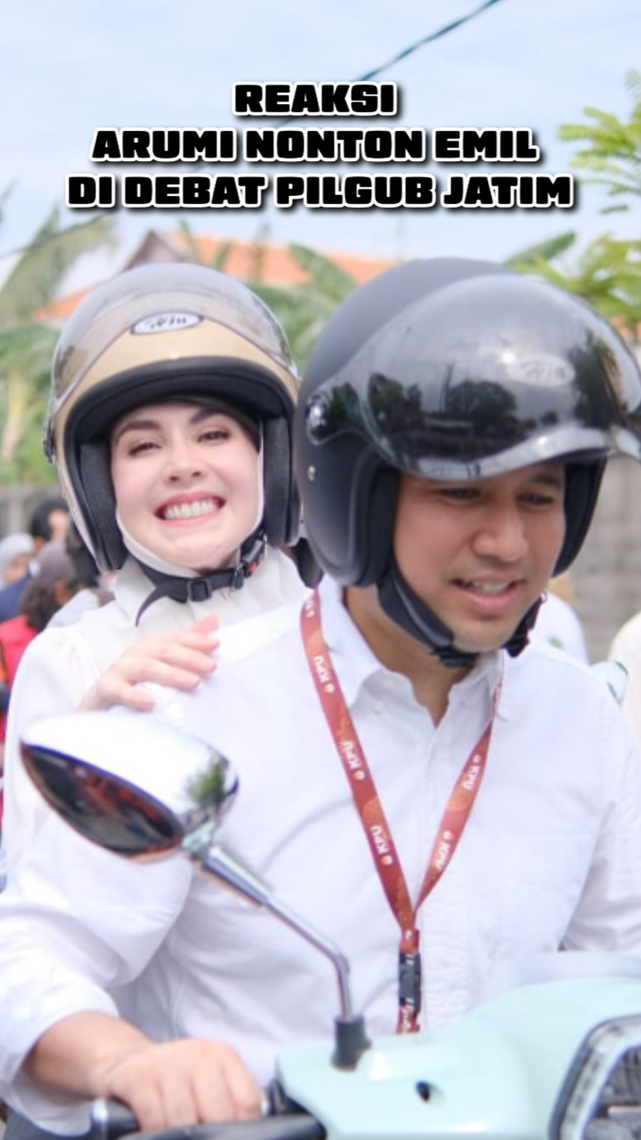 Video: Sederet Gestur Arumi Bachsin saat Nonton Debat Pilgub Jatim