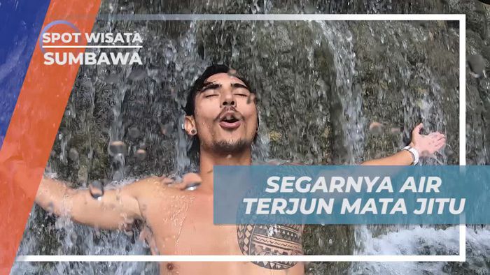 Menyegarkan Diri di Air Terjun Mata Jitu yang Indah, Sumbawa