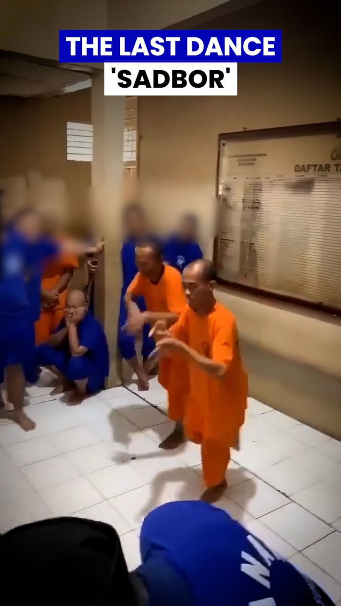 Video Heboh Gunawan Sadbor Joget Ayam Patuk Pakai Baju Tahanan
