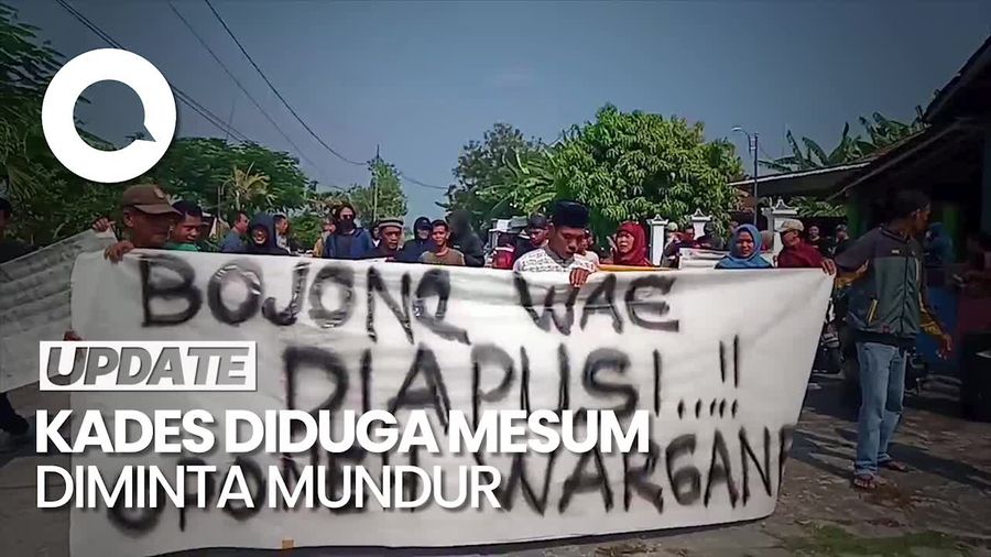 Video: Warga Klaten Demo Tuntut Kades Diduga Mesum untuk Mundur