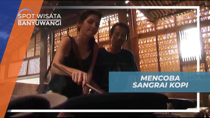Menyaksikan Proses Sangrai Kopi di Desa Kemiren, Banyuwangi